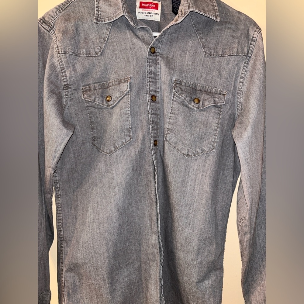 men’s WRANGLER pearl snap shirt | size small